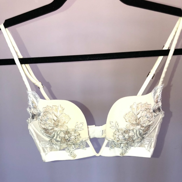 La Perla PEONY
Lingerie set S / 2 / 32C - Picture 7 of 16